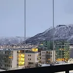 Apartment New Magnificent View Near The Centre Tromsø