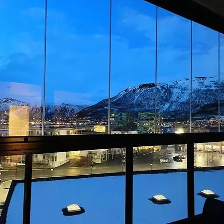 New Magnificent View Near The Centre Tromso
