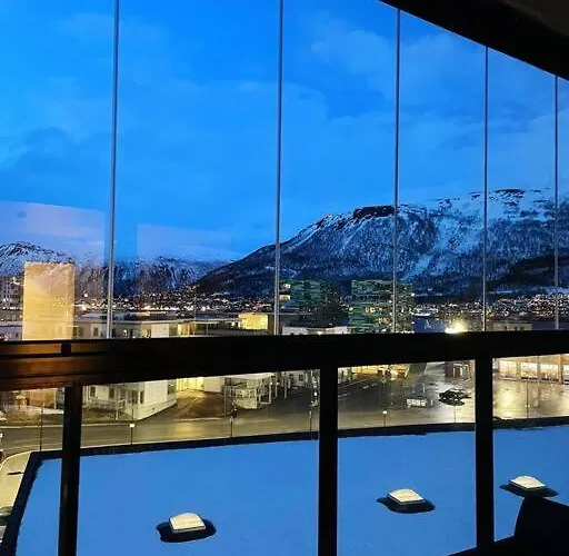 New Magnificent View Near The Centre Tromsø